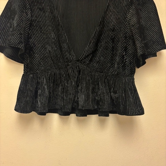 Urban Outfitters Smitten Ribbed Peplum Top - Picture 9 of 11